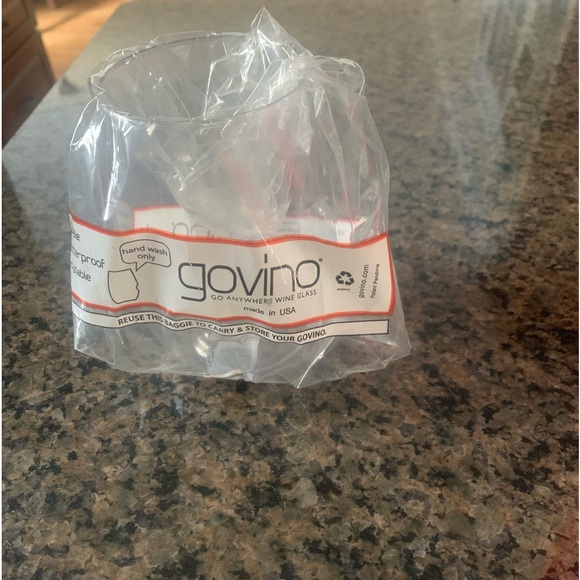 Party Wine Glasses. Plastic, reusable and shatterproof. Set of 7 - Picture 2 of 4